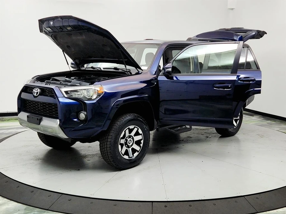 2019 Toyota 4Runner 5th Gen - Image 9 of 12