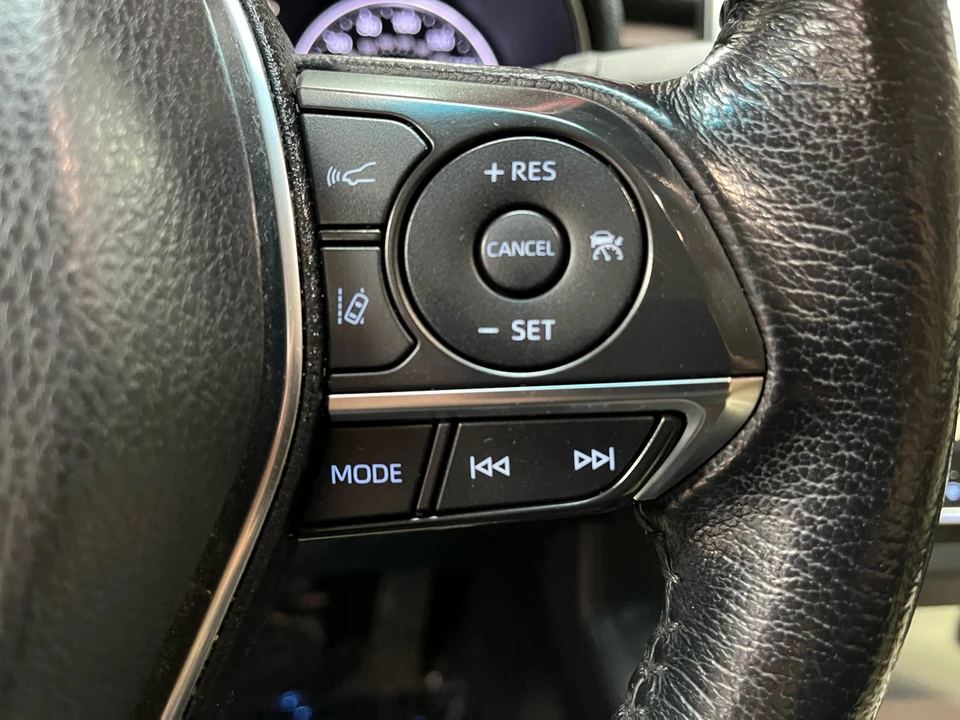 2019 Toyota Avalon 5th Gen - Image 14 of 21