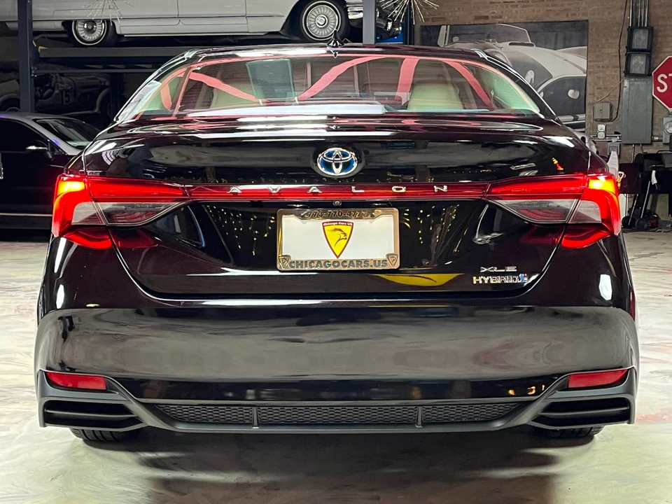 2019 Toyota Avalon 5th Gen - Image 8 of 21
