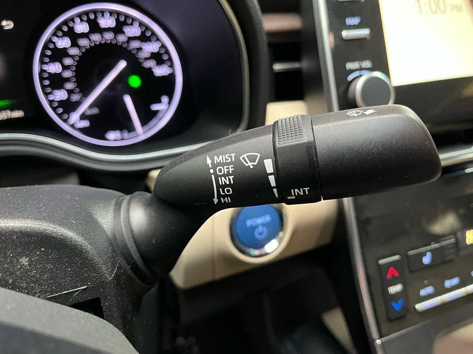 2019 Toyota Avalon 5th Gen - Image 16 of 21