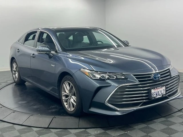 2019 Toyota Avalon 5th Gen - Image 2 of 11