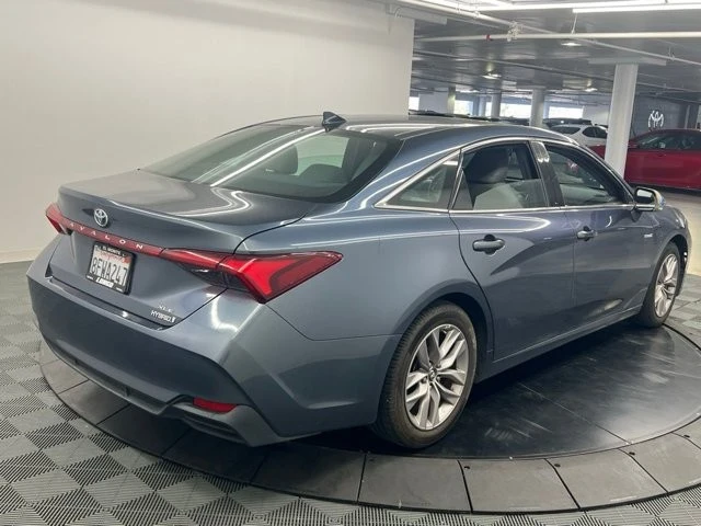 2019 Toyota Avalon 5th Gen - Image 3 of 11
