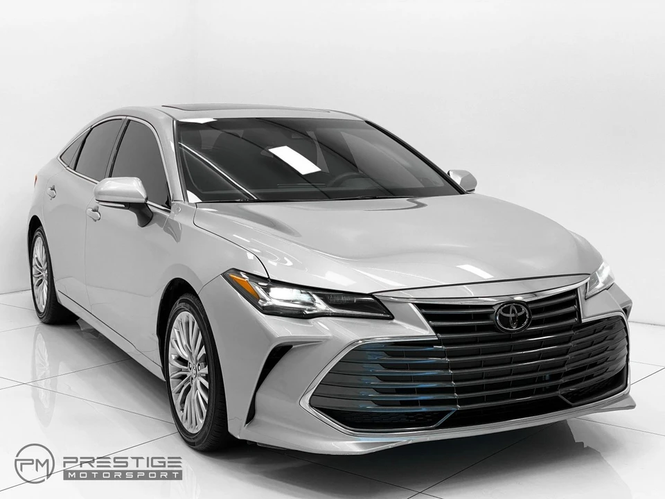 2019 Toyota Avalon 5th Gen - Image 11 of 12