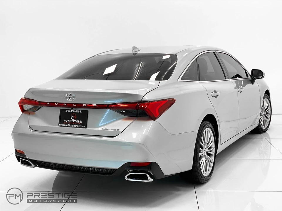 2019 Toyota Avalon 5th Gen - Image 6 of 12