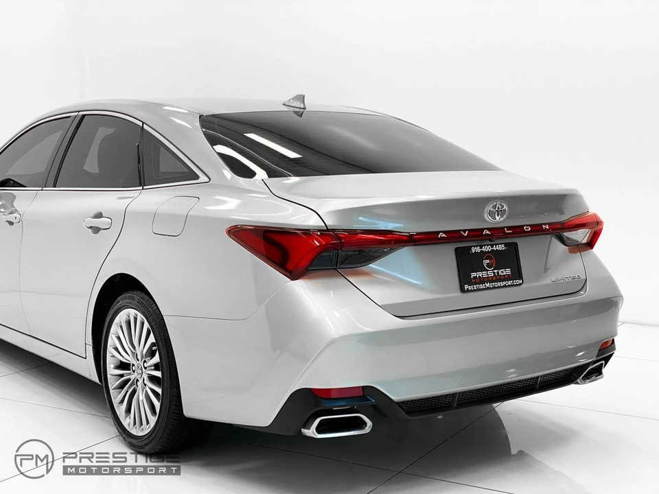 2019 Toyota Avalon 5th Gen - Image 10 of 12