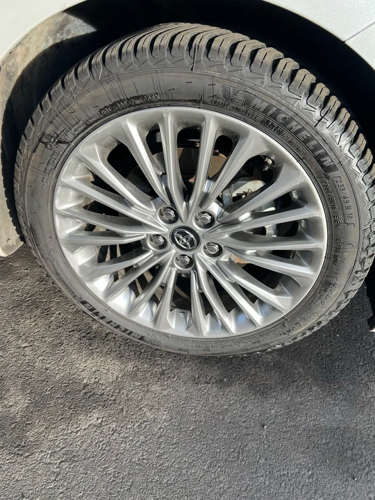 2019 Toyota Avalon 5th Gen - Image 9 of 21