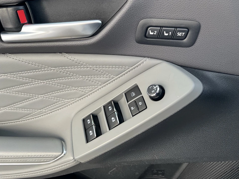 2019 Toyota Avalon 5th Gen - Image 15 of 21