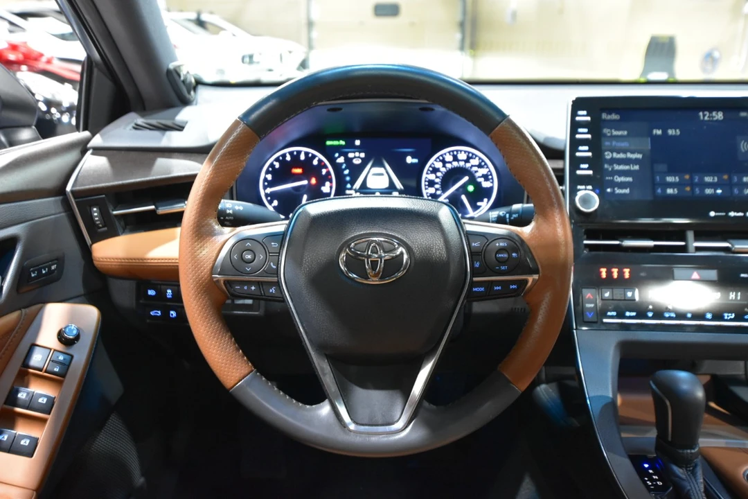 2019 Toyota Avalon 5th Gen - Image 18 of 21