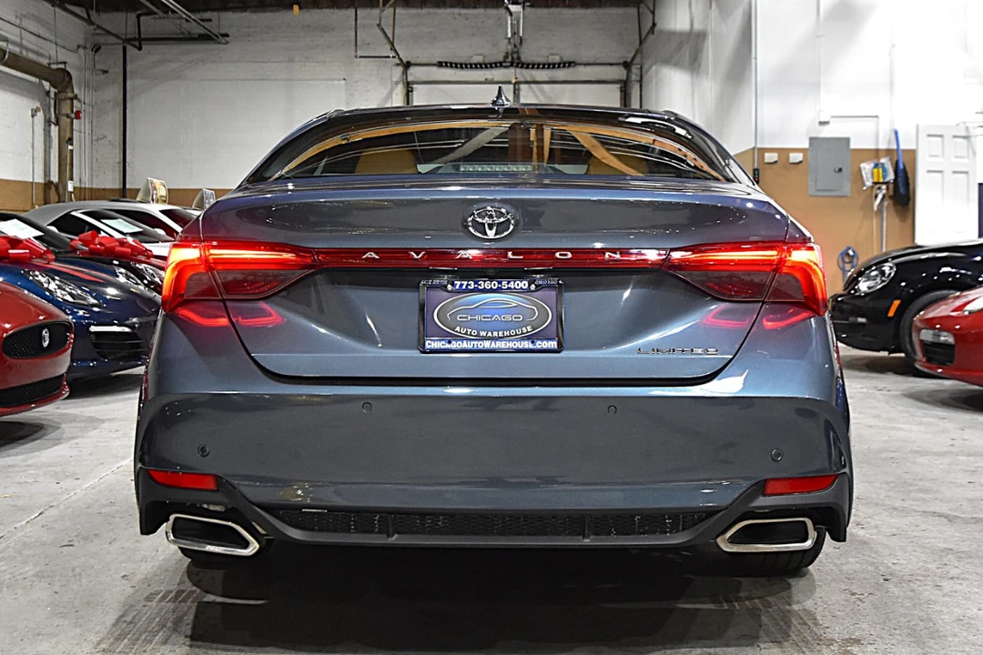 2019 Toyota Avalon 5th Gen - Image 8 of 21