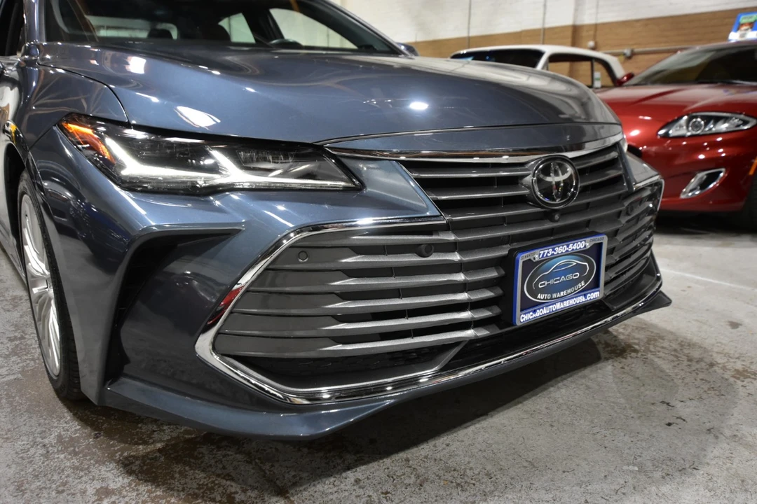 2019 Toyota Avalon 5th Gen - Image 4 of 12