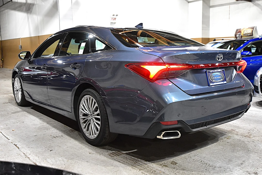 2019 Toyota Avalon 5th Gen - Image 11 of 12