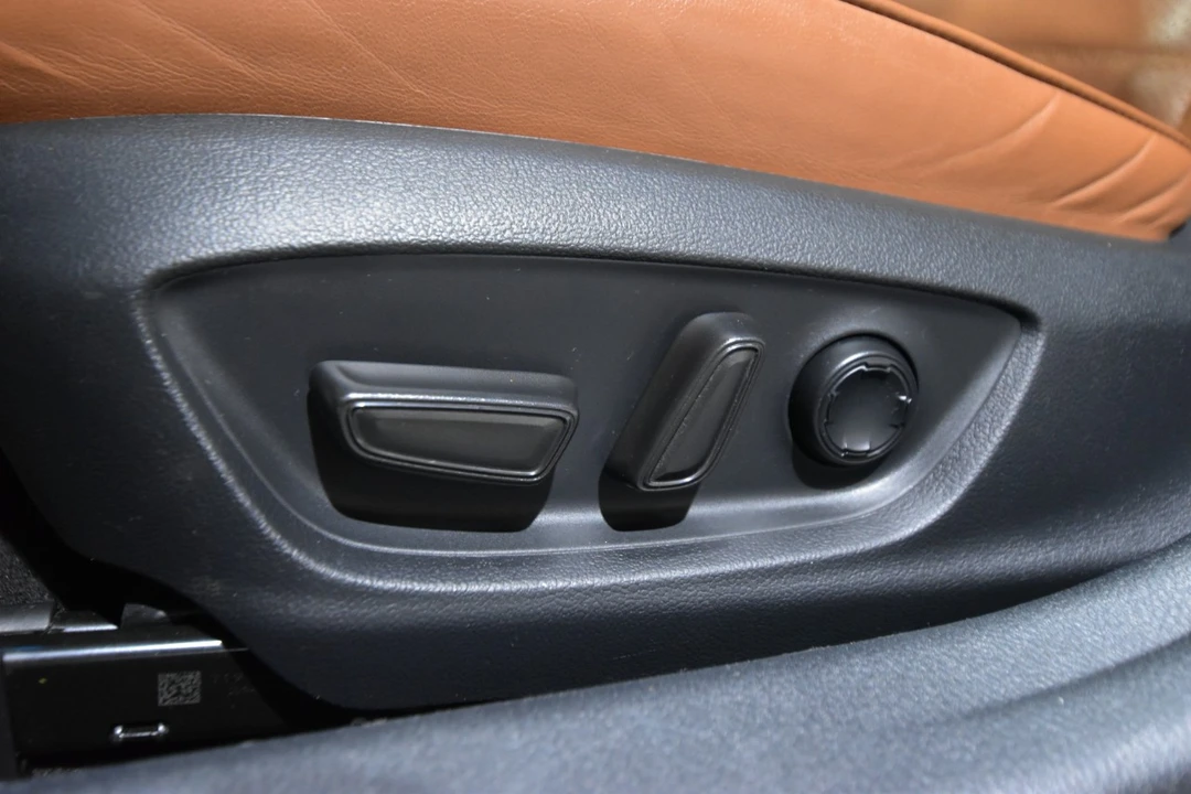 2019 Toyota Avalon 5th Gen - Image 15 of 21