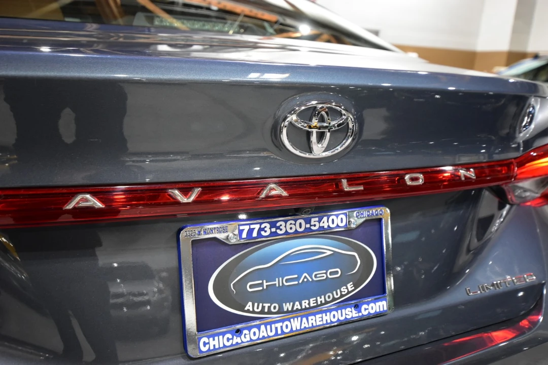 2019 Toyota Avalon 5th Gen - Image 9 of 12