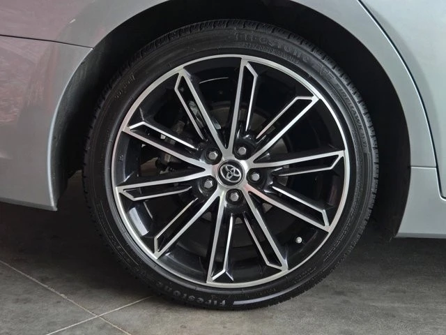 2019 Toyota Avalon 5th Gen - Image 5 of 31