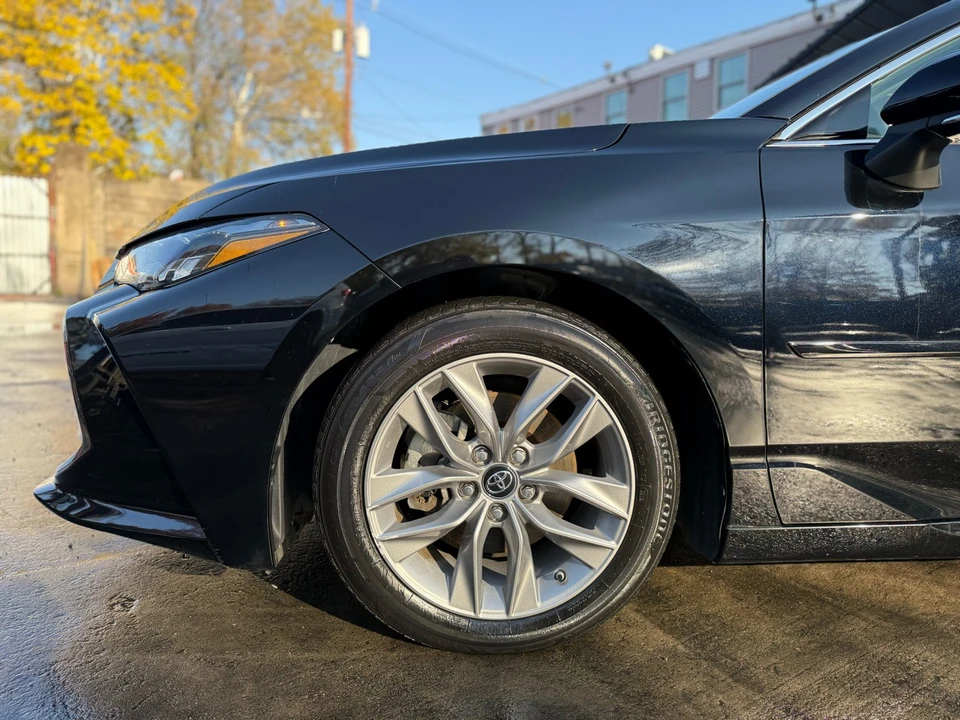 2019 Toyota Avalon 5th Gen - Image 12 of 21