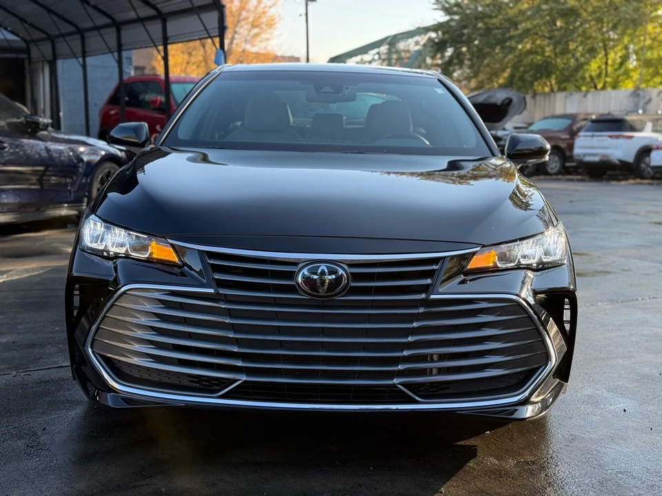 2019 Toyota Avalon 5th Gen - Image 2 of 21