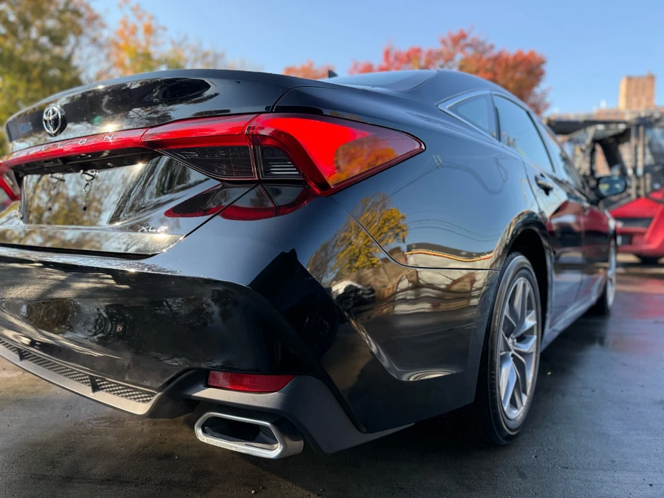 2019 Toyota Avalon 5th Gen - Image 16 of 21