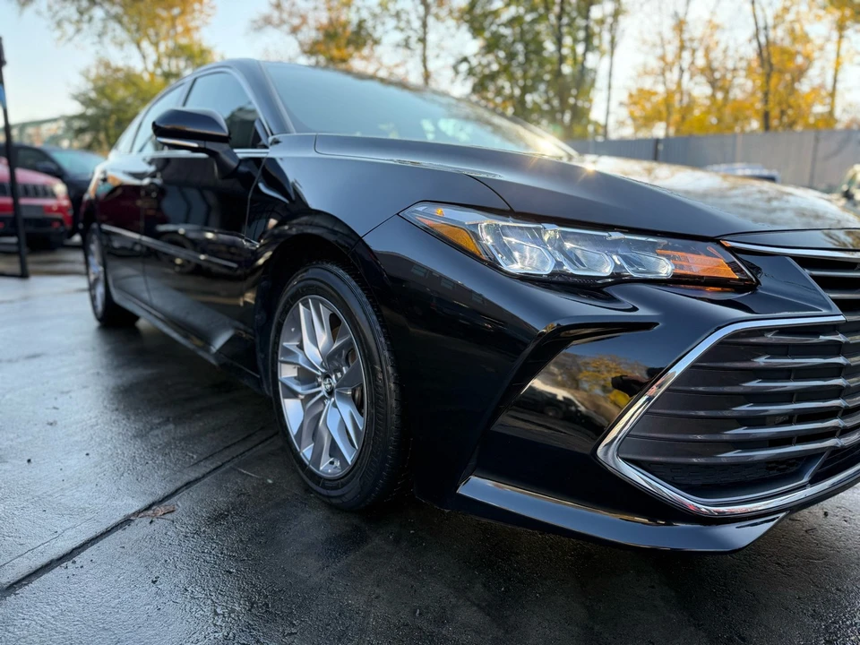 2019 Toyota Avalon 5th Gen - Image 9 of 21
