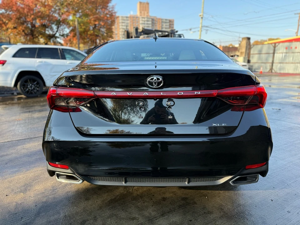 2019 Toyota Avalon 5th Gen - Image 6 of 21