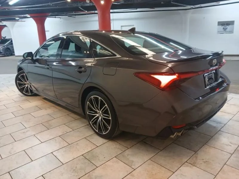 2019 Toyota Avalon 5th Gen - Image 4 of 12