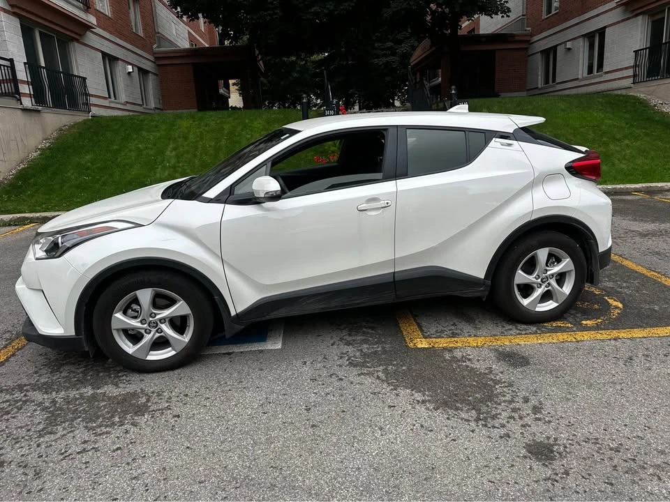 2019 Toyota C-HR - Image 7 of 20
