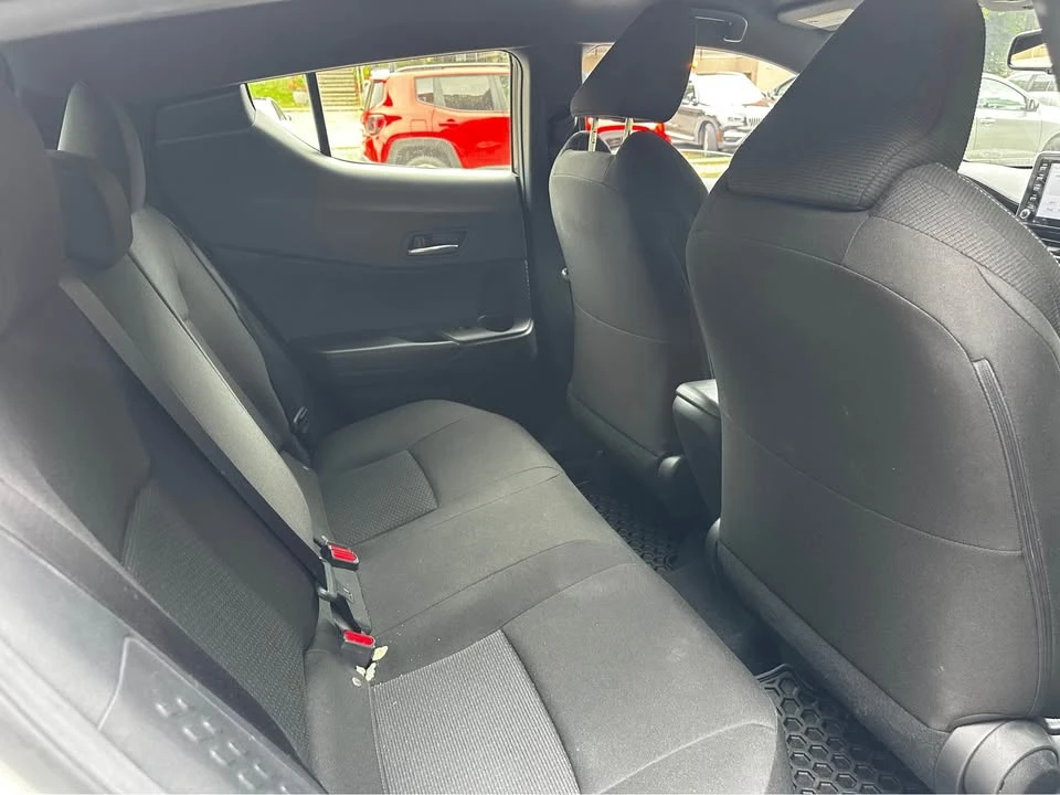 2019 Toyota C-HR - Image 12 of 20