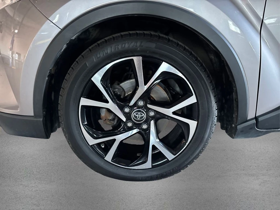 2019 Toyota C-HR - Image 12 of 12