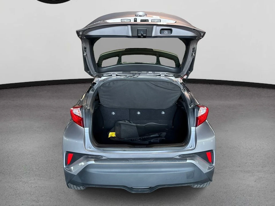 2019 Toyota C-HR - Image 11 of 12