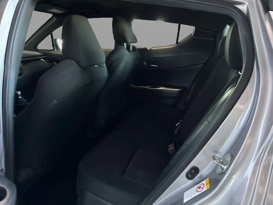 2019 Toyota C-HR - Image 10 of 12