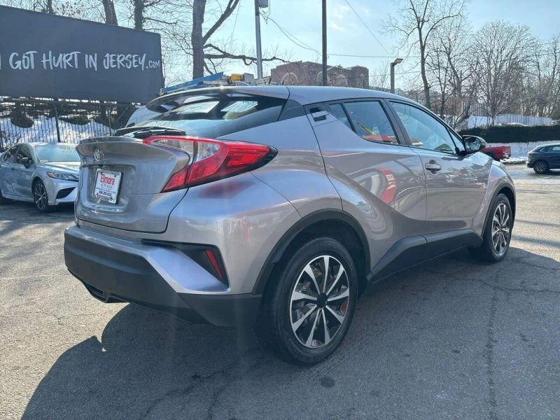 2019 Toyota C-HR - Image 6 of 12