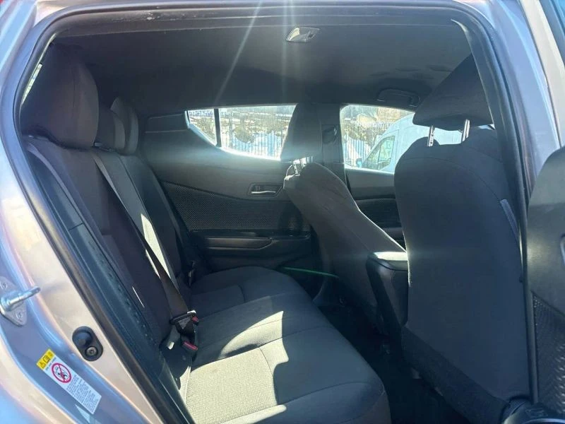 2019 Toyota C-HR - Image 9 of 12