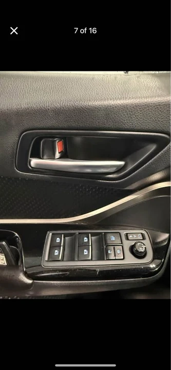 2019 Toyota C-HR - Image 9 of 10