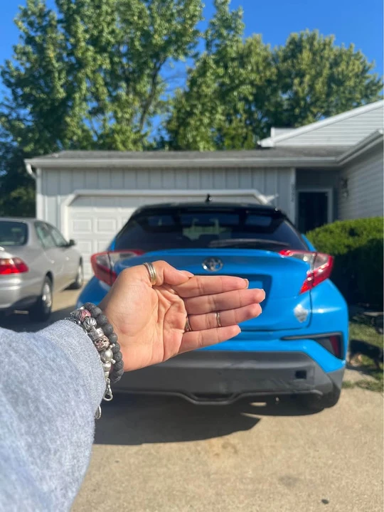 2019 Toyota C-HR - Image 4 of 10