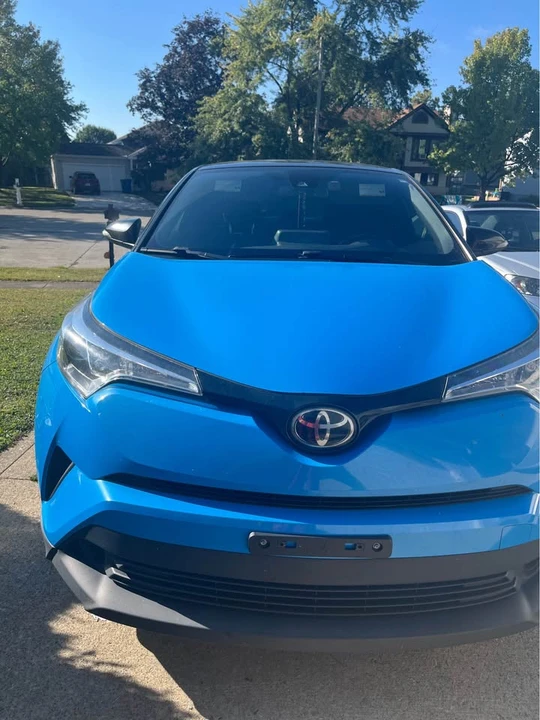2019 Toyota C-HR - Image 2 of 10