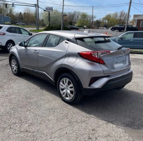 2019 Toyota C-HR - Image 2 of 10