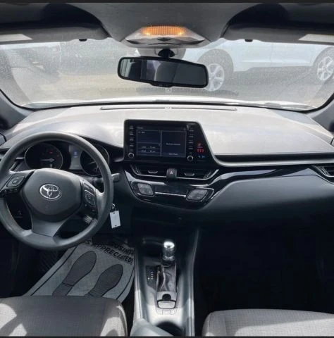 2019 Toyota C-HR - Image 8 of 10