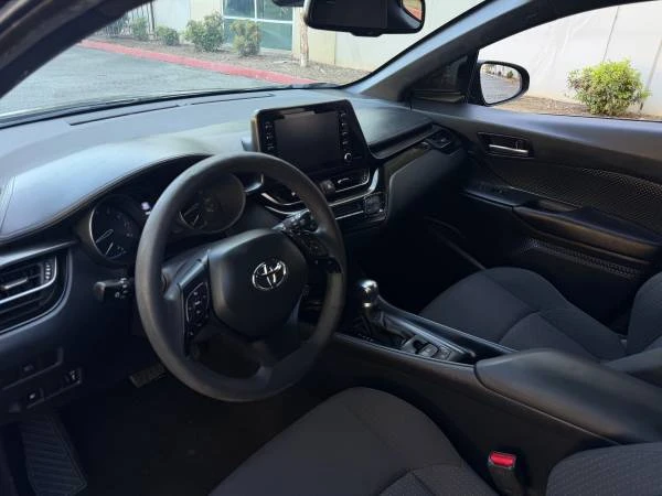 2019 Toyota C-HR - Image 4 of 15