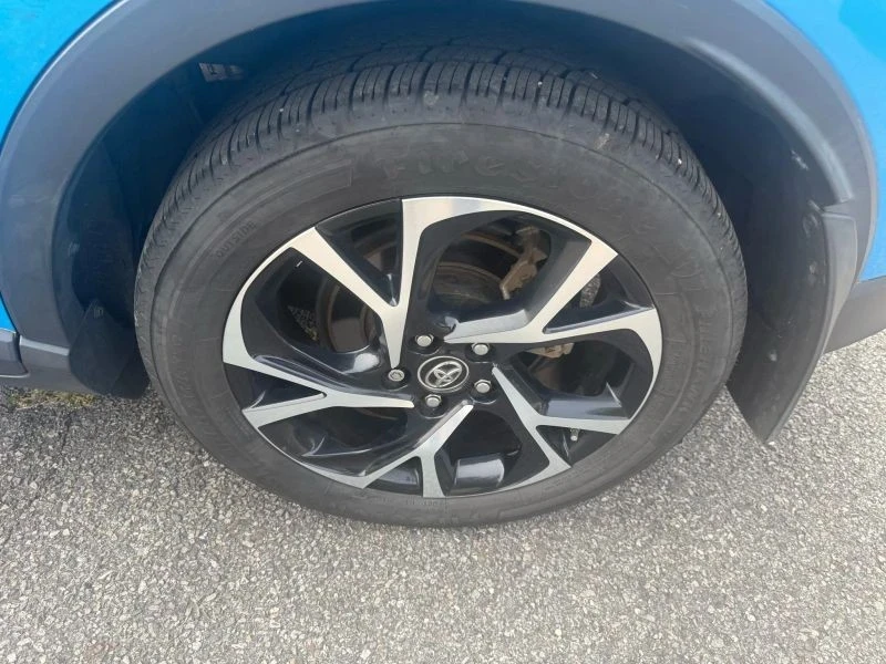 2019 Toyota C-HR - Image 9 of 12
