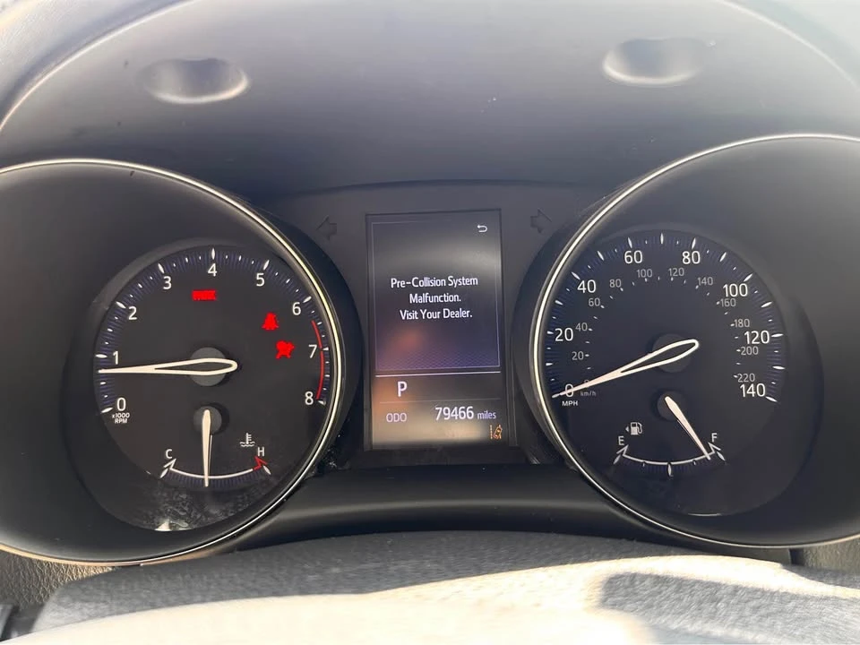 2019 Toyota C-HR - Image 5 of 10