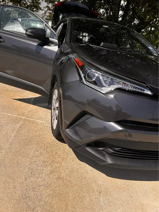 2019 Toyota C-HR - Image 2 of 10
