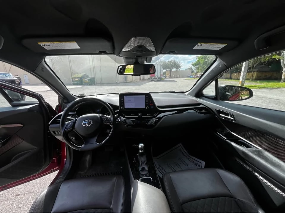 2019 Toyota C-HR - Image 10 of 11