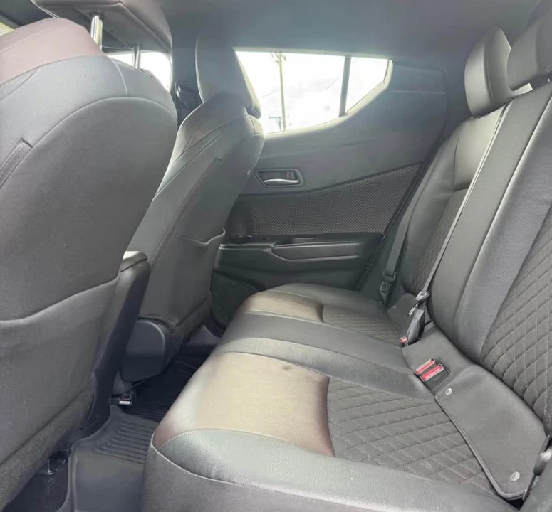 2019 Toyota C-HR - Image 7 of 9