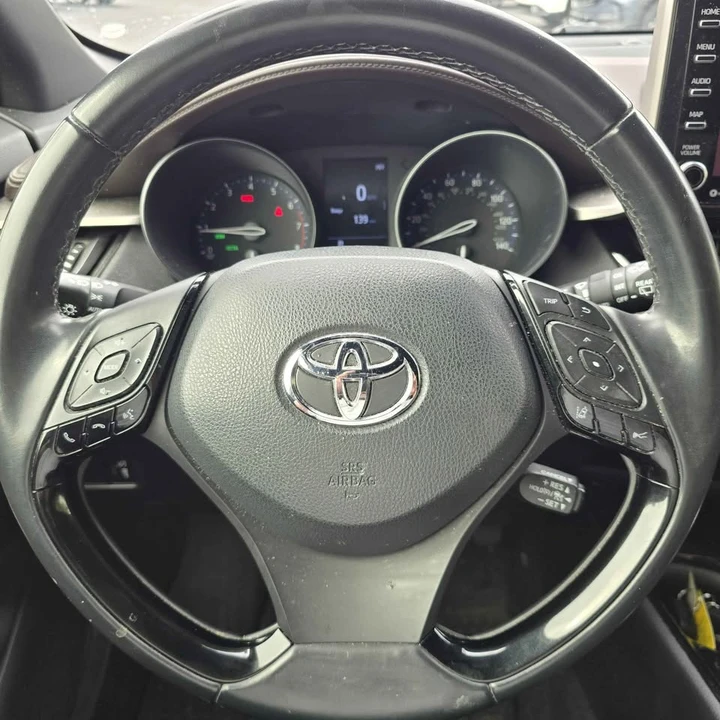 2019 Toyota C-HR - Image 17 of 20