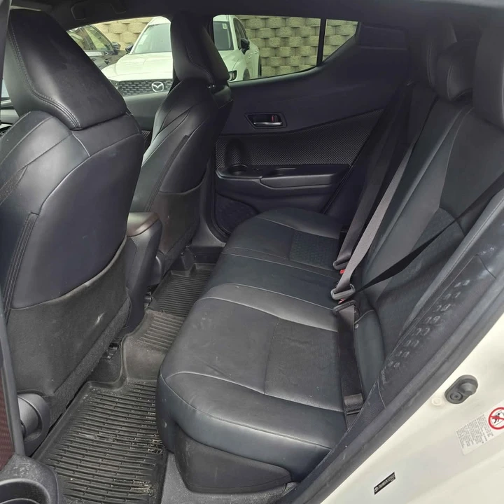 2019 Toyota C-HR - Image 12 of 20