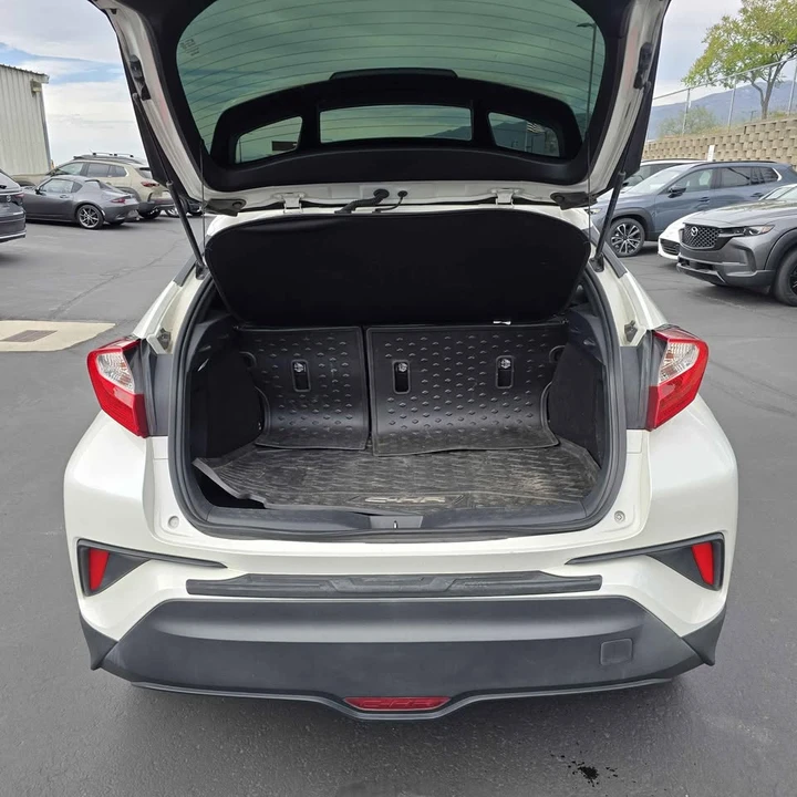 2019 Toyota C-HR - Image 13 of 20