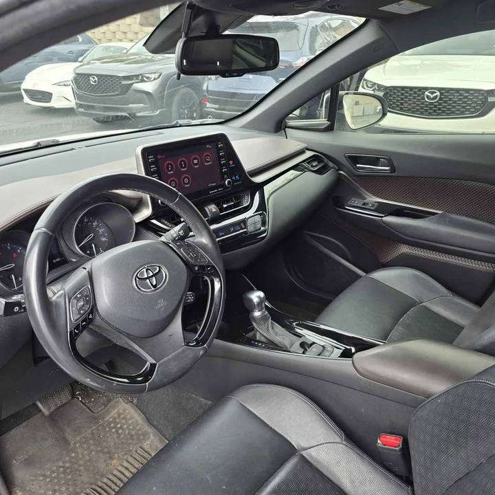 2019 Toyota C-HR - Image 11 of 20