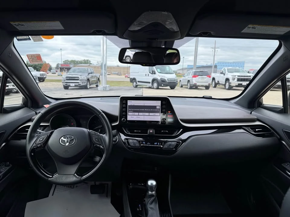 2019 Toyota C-HR - Image 12 of 20