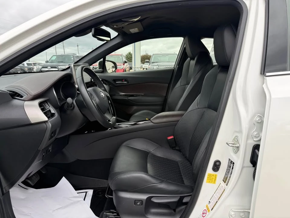 2019 Toyota C-HR - Image 10 of 20