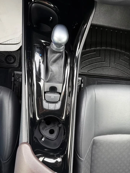 2019 Toyota C-HR - Image 17 of 20