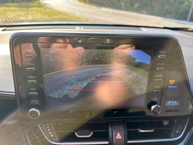 2019 Toyota C-HR - Image 13 of 29